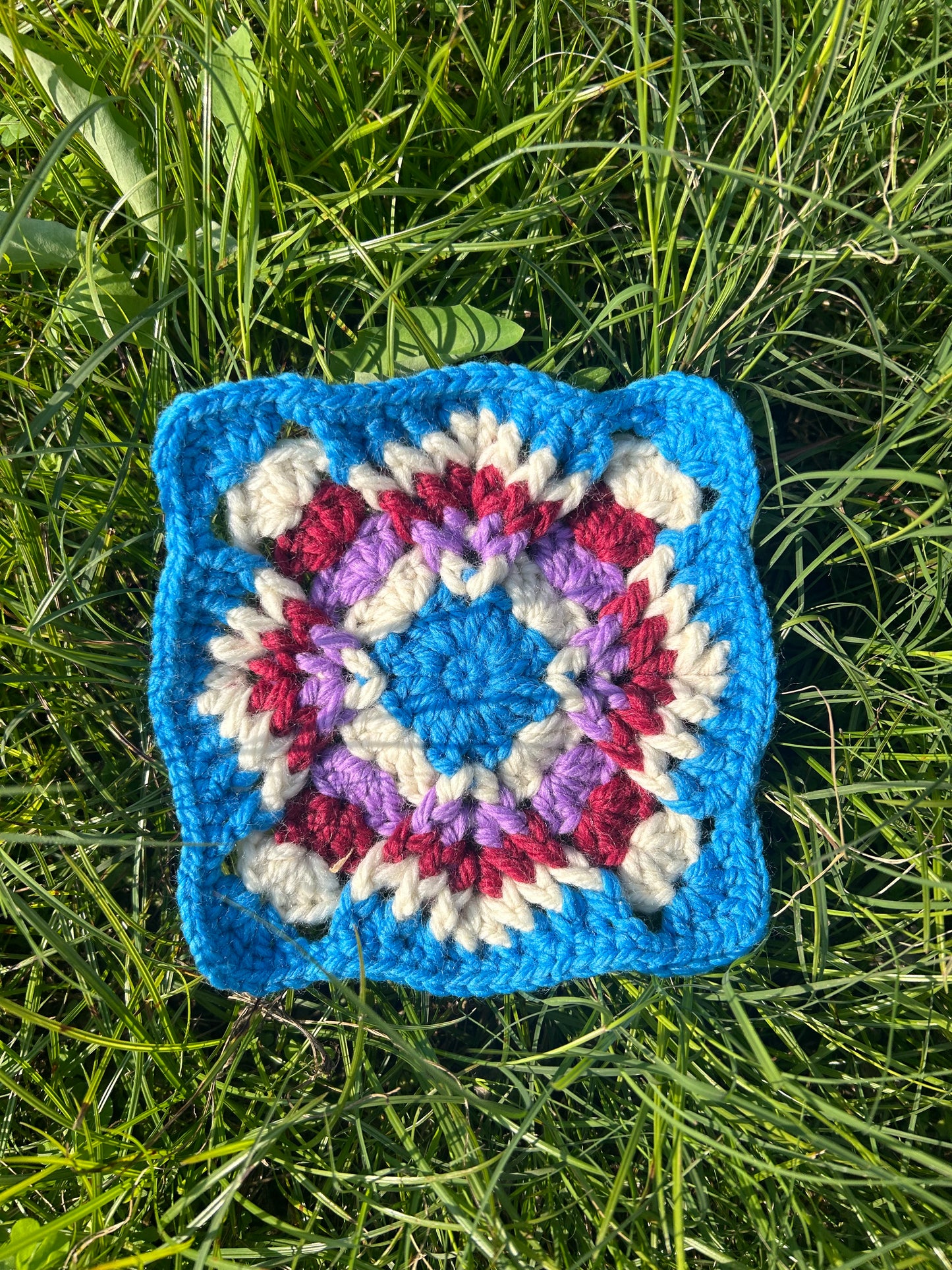 handgemachte Häkelquadrate - Einfaches DIY-Häkeln für kreative Seelen