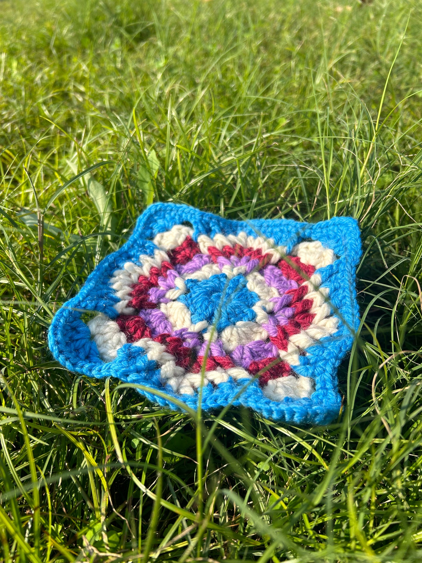 handgemachte Häkelquadrate - Einfaches DIY-Häkeln für kreative Seelen