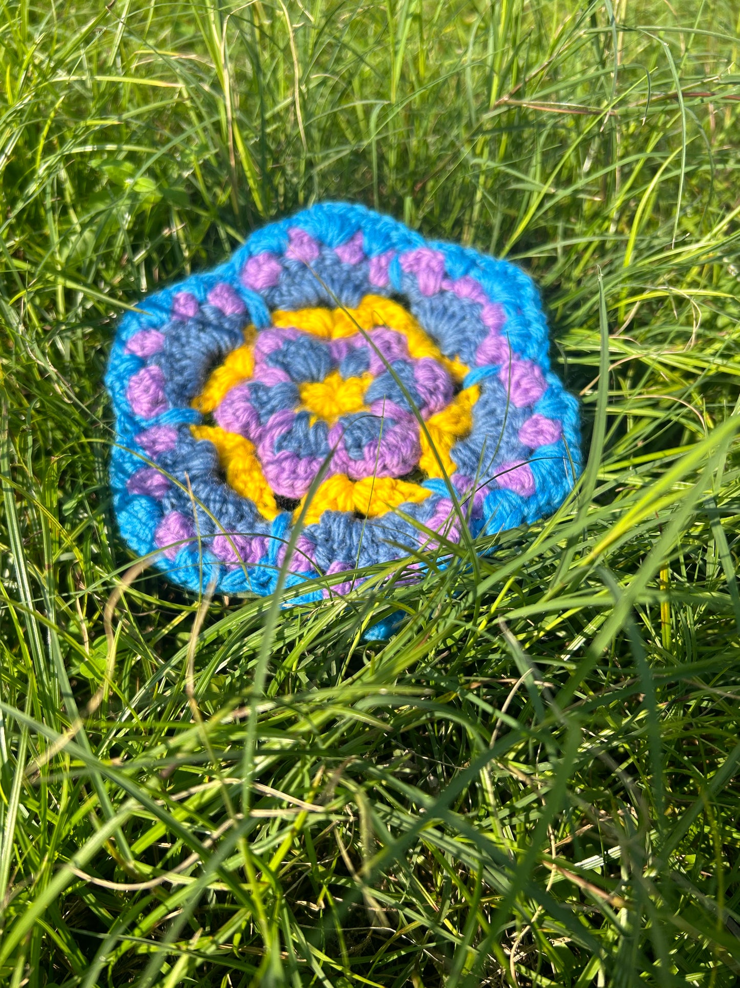 handgefertigte Häkelquadrate – Connect & Design Your Way
