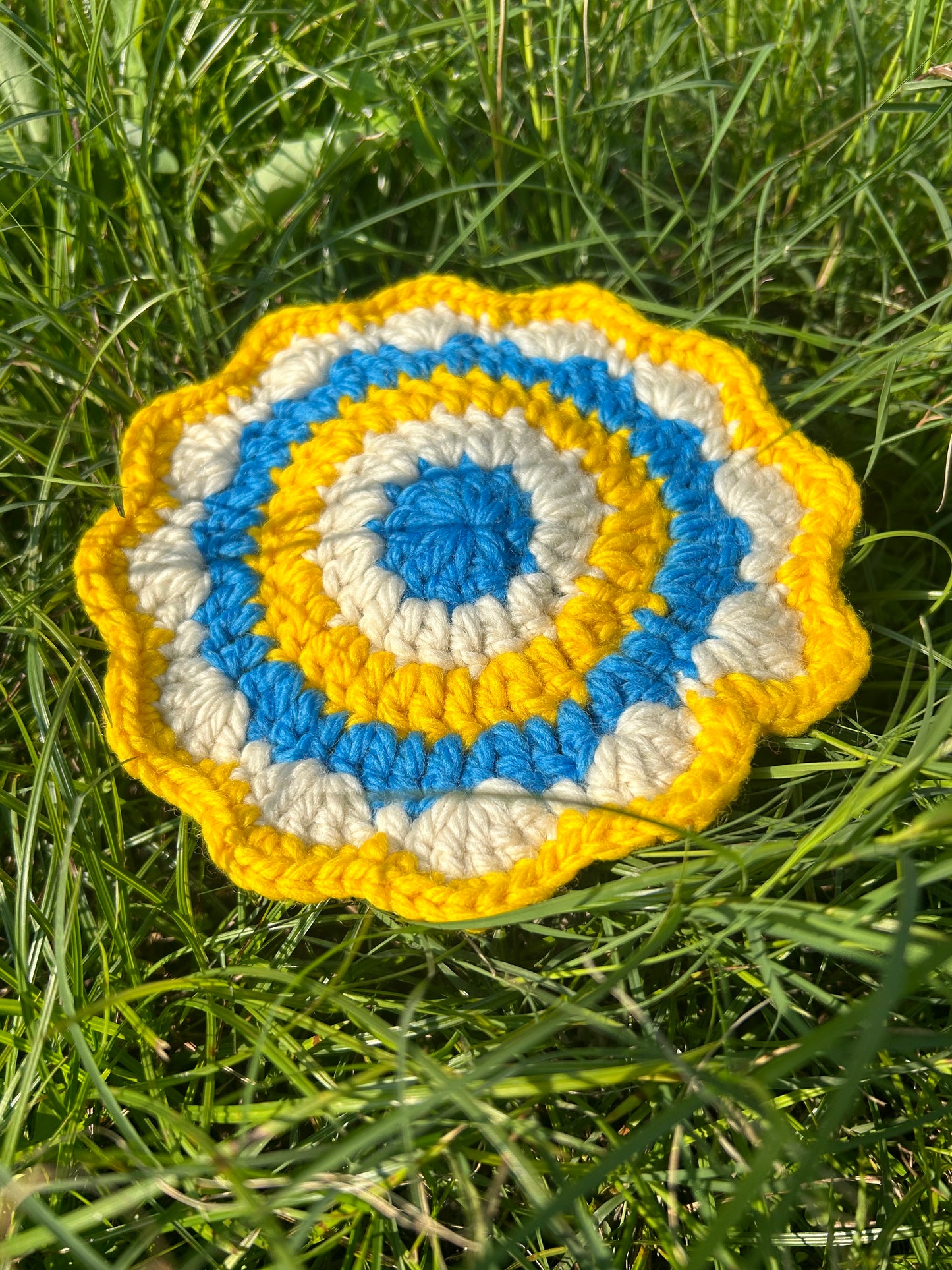 handgefertigte Häkelquadrate – Verbinden, erstellen und gestalten Sie Ihre eigenen Designs