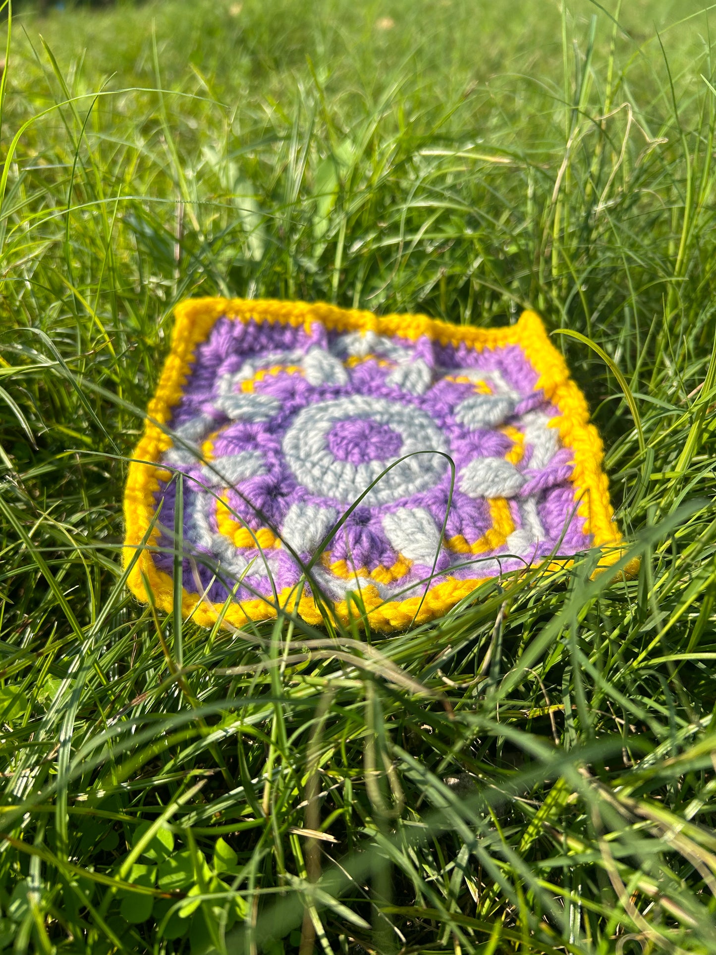 3D-Häkelblumenfliesen – Häkeln aus reiner Wolle